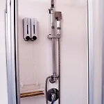 Casa Guttuso Modern - Parking & Airport Area Apartament *