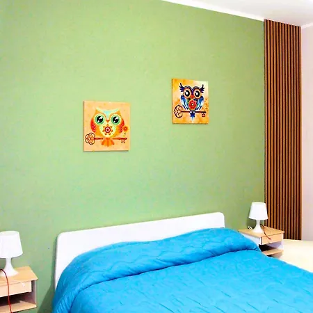 Casa Guttuso Modern - Parking & Airport Area Apartament